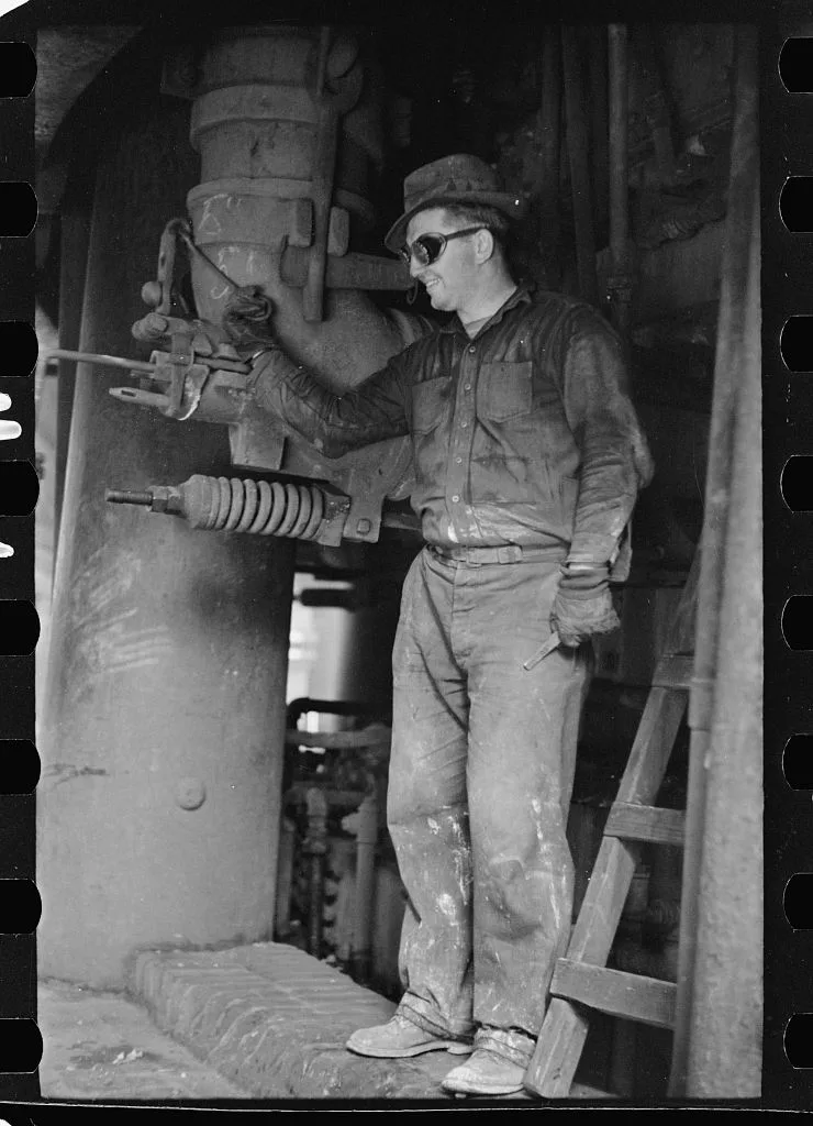 Steelworker at blast furnace, Pittsburgh, Pennsylvania, 1938