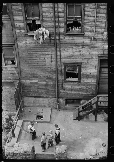 Slums, Pittsburgh, Pennsylvania, 1938