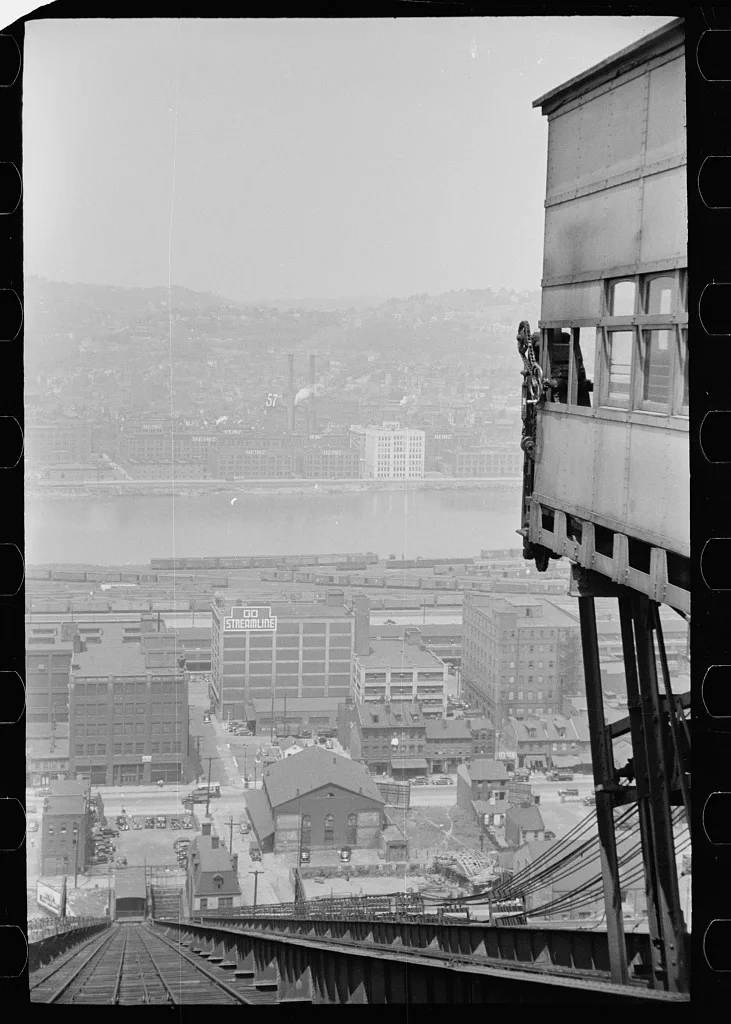 Inclined railway, Pittsburgh, Pennsylvania, 1938