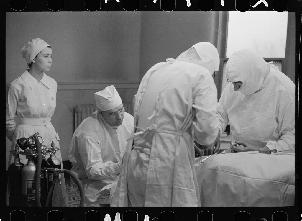 Operation, Herrin Hospital (private), Herrin, Illinois, 1939