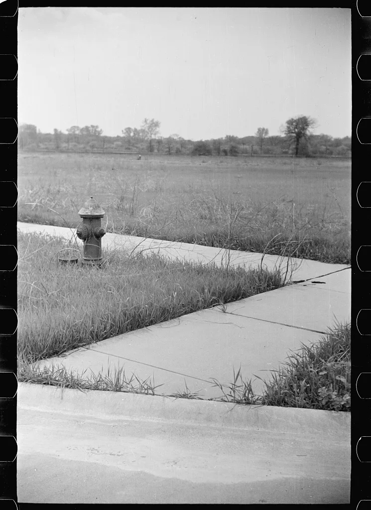Abandoned real estate development. Chicago, Illinois, 1939