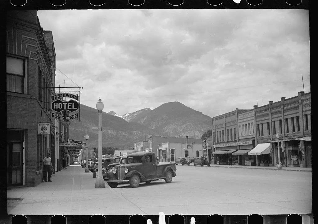Main street, Hamilton, Montana, 1939