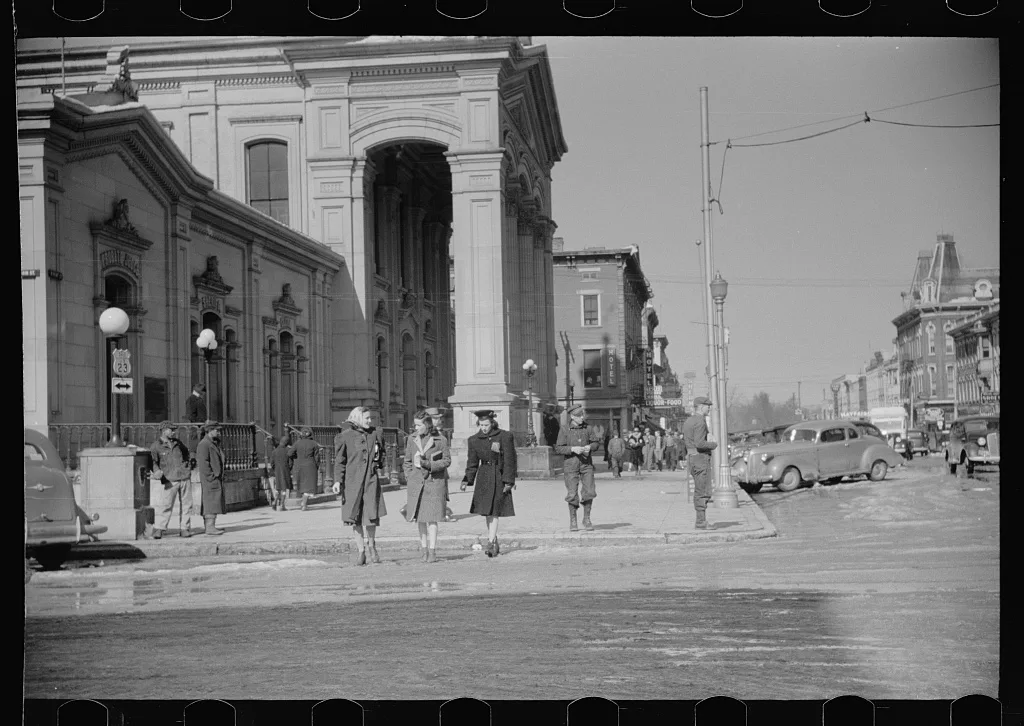 Main street, Chillicothe, Ohio, 1940