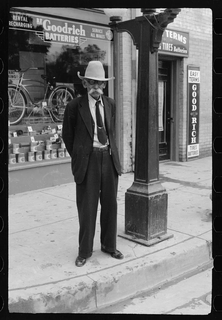 Mexicans on street corner, Brownsville, Texas, 1942