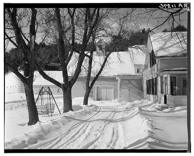 Home of dairy farmer. Windsor County, New Hampshire [i.e. Vermont], 1936