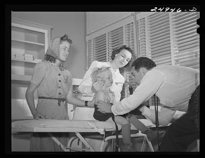Harlingen, Texas. FSA (Farm Security Administration) camp. Clinic…, 1942