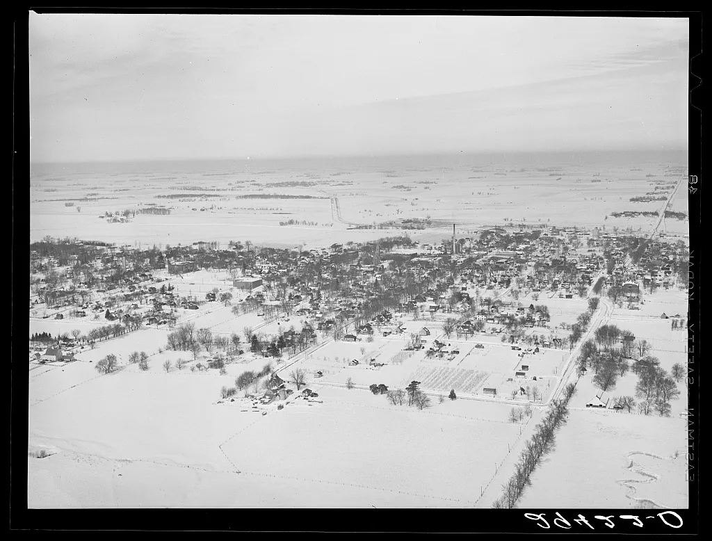 Air view. Grundy Center, Iowa, 1940