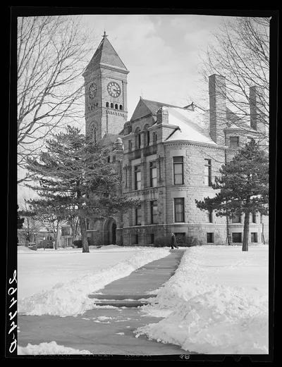 Courthouse. Grundy Center, Iowa, 1940