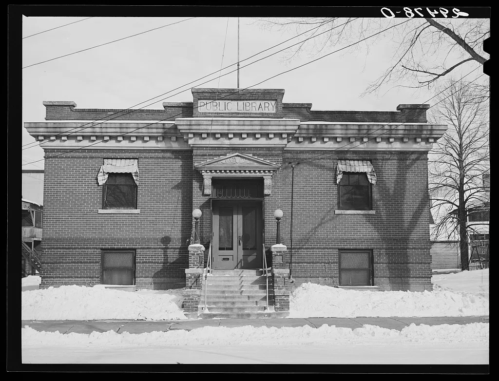 Public library. Grundy Center, Iowa, 1940