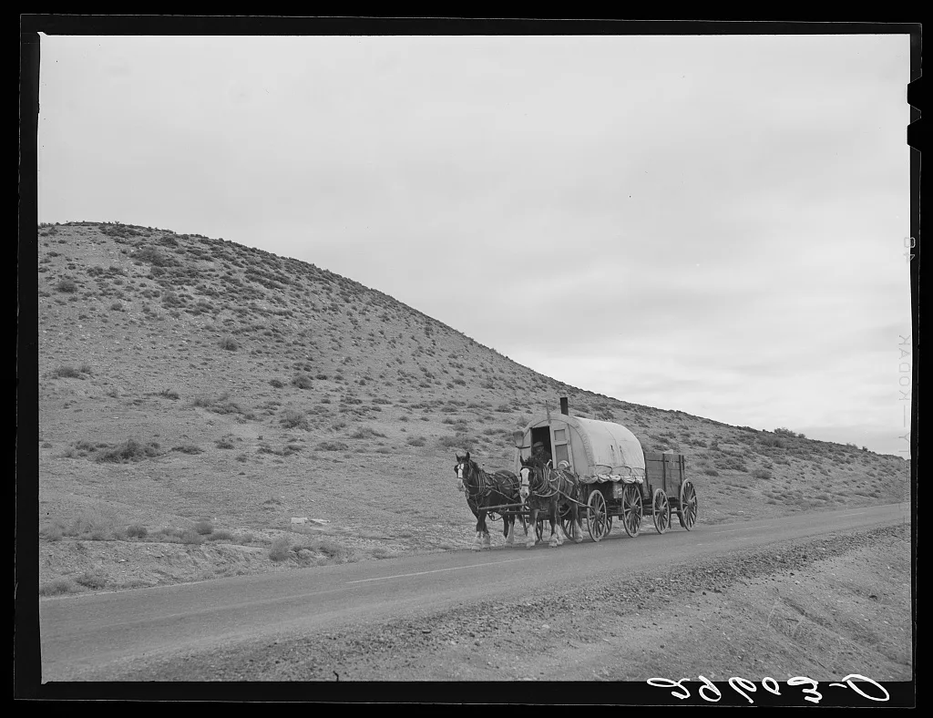 Sheepherder's wagon on U.S. 30. Sweetwater County, Wyoming, 1940