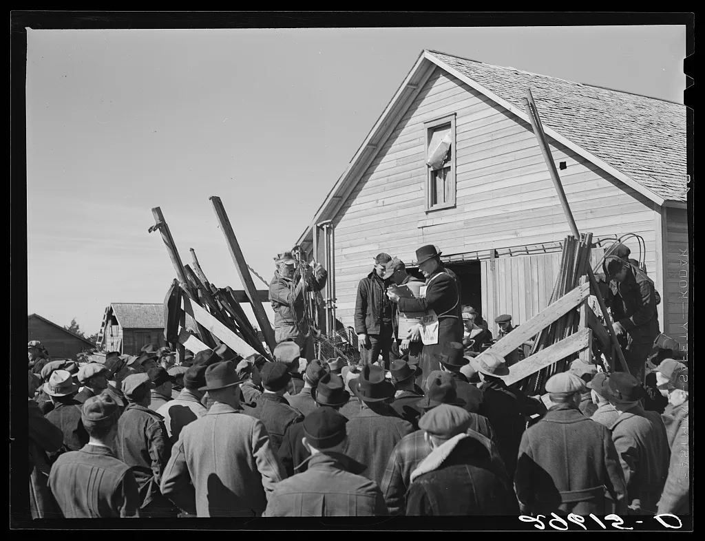 [Untitled photo, possibly related to: Farmers at auction. Zimmerman…, Nebraska, 1940