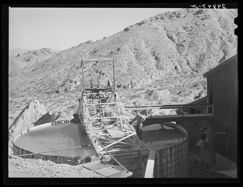 [Untitled photo, possibly related to: Tank used in purifying gold and…, Nevada, 1940