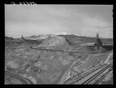 [Untitled photo, possibly related to: Copper pit. Ruth, Nevada], 1940