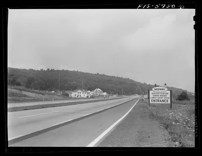 Pennsylvania Turnpike, Pennsylvania. Midway service station, 1942