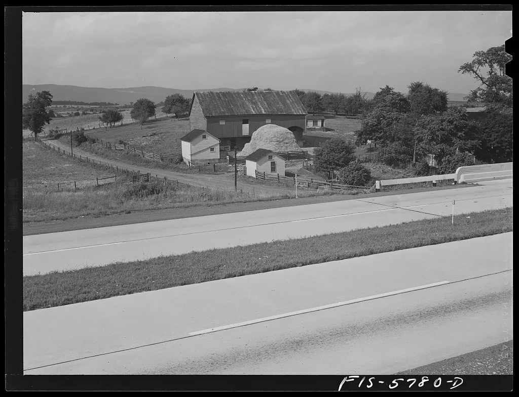 Pennsylvania Turnpike, Pennsylvania. Farm along the turnpike, 1942